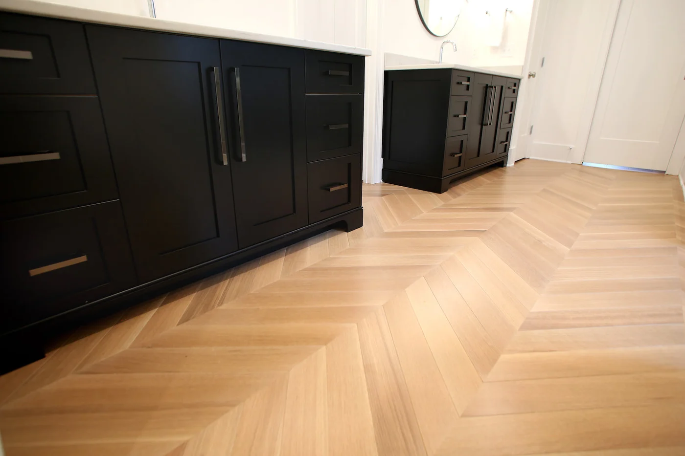 Graf White Oak Chevron manufacturer view 3